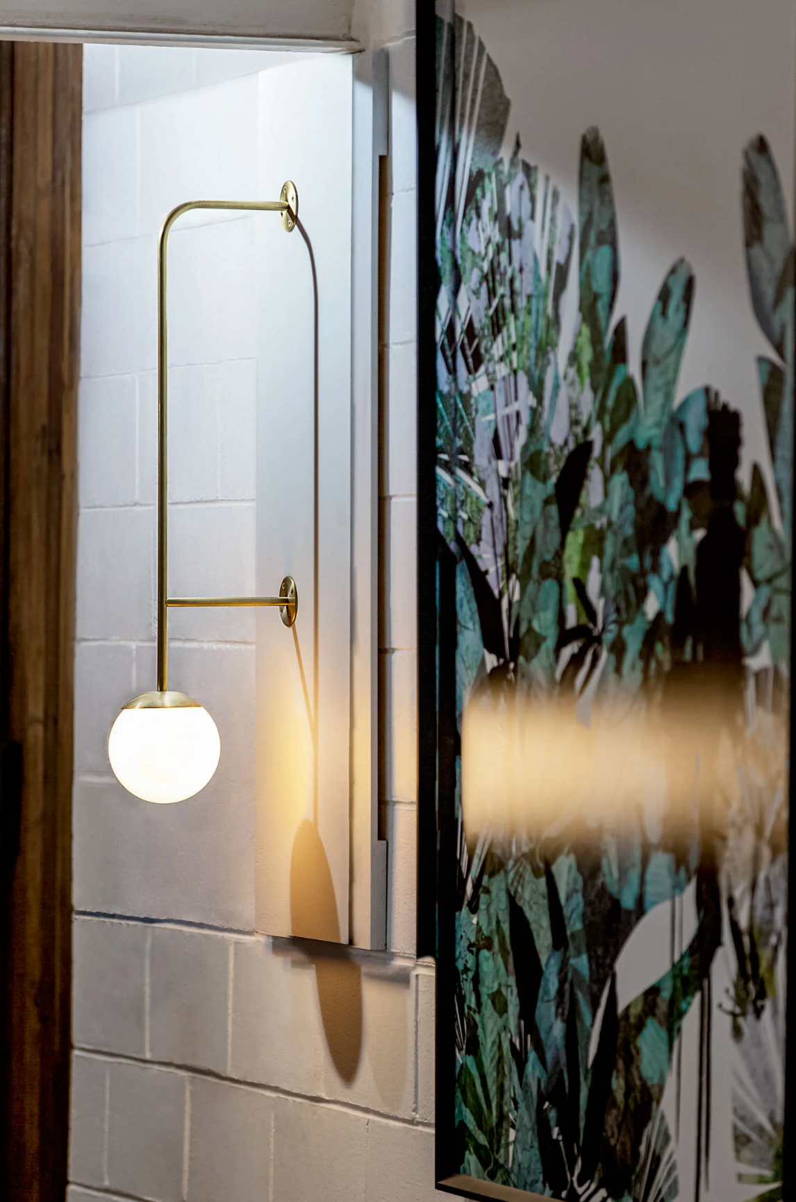 Moby Sweep Round Wall Light