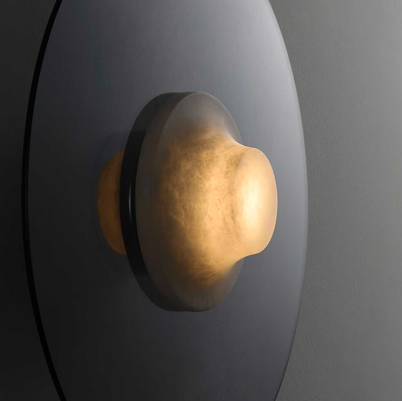 Rhea Wall Light