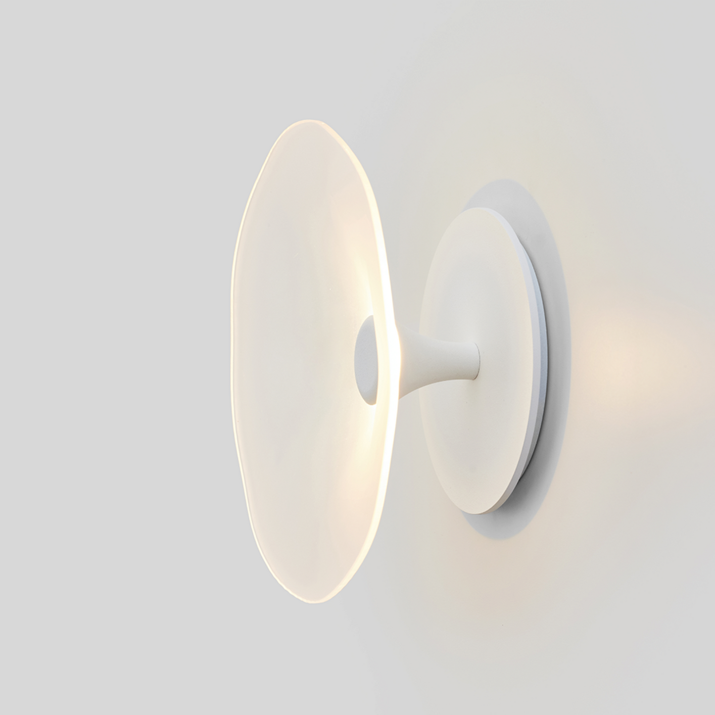 Flora Wall Light